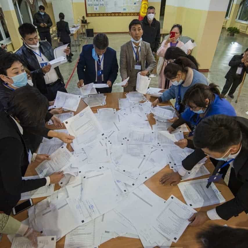 Расклад сил не меняется. Обработаны 98.14% бюллетеней на выборах депутатов Жогорку Кенеша изображение публикации