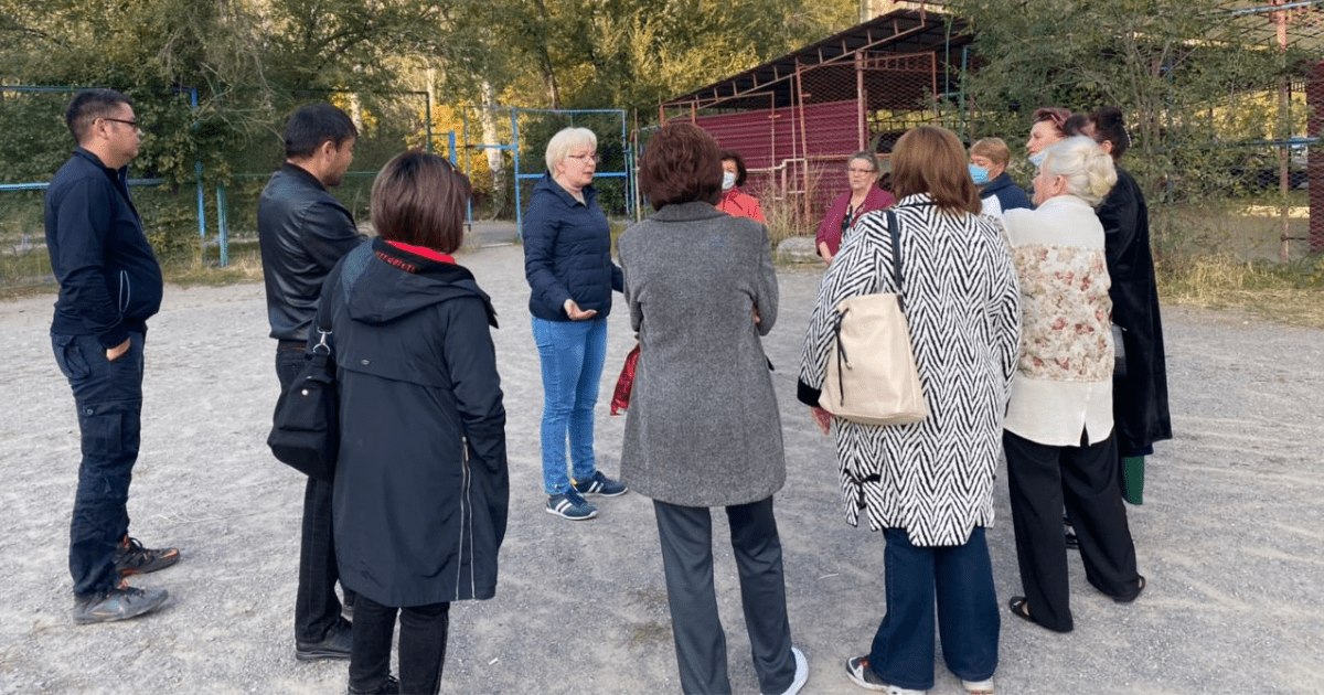 БИРИМДИК №1. Евгения Строкова провела встречу с жителями ж/м Оскон Ордо и 10-го микрорайона изображение публикации