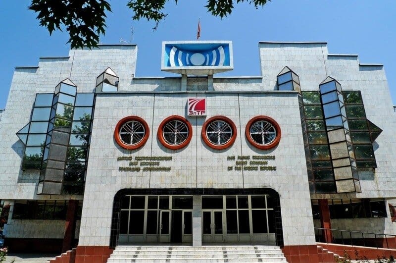 Садыр Жапаров сменил руководство «ЭлТР» и газеты «Эркин-Тоо» изображение публикации