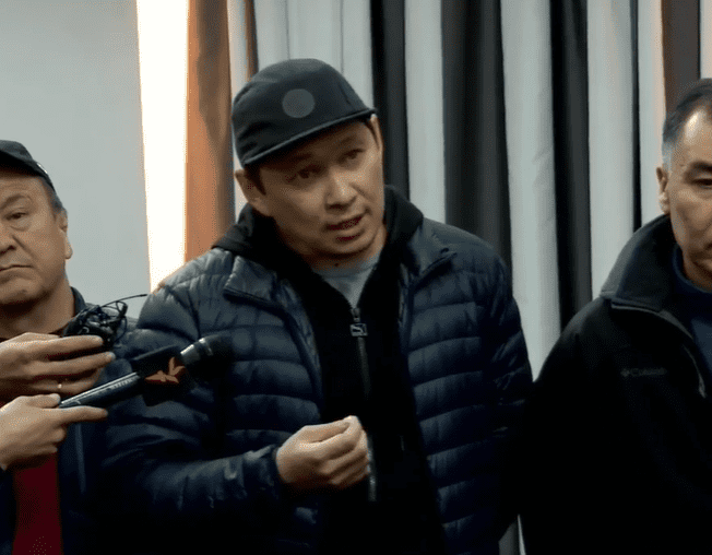 Сапар Исаков призвал партии не делить портфели и задуматься о восстановлении экономики изображение публикации