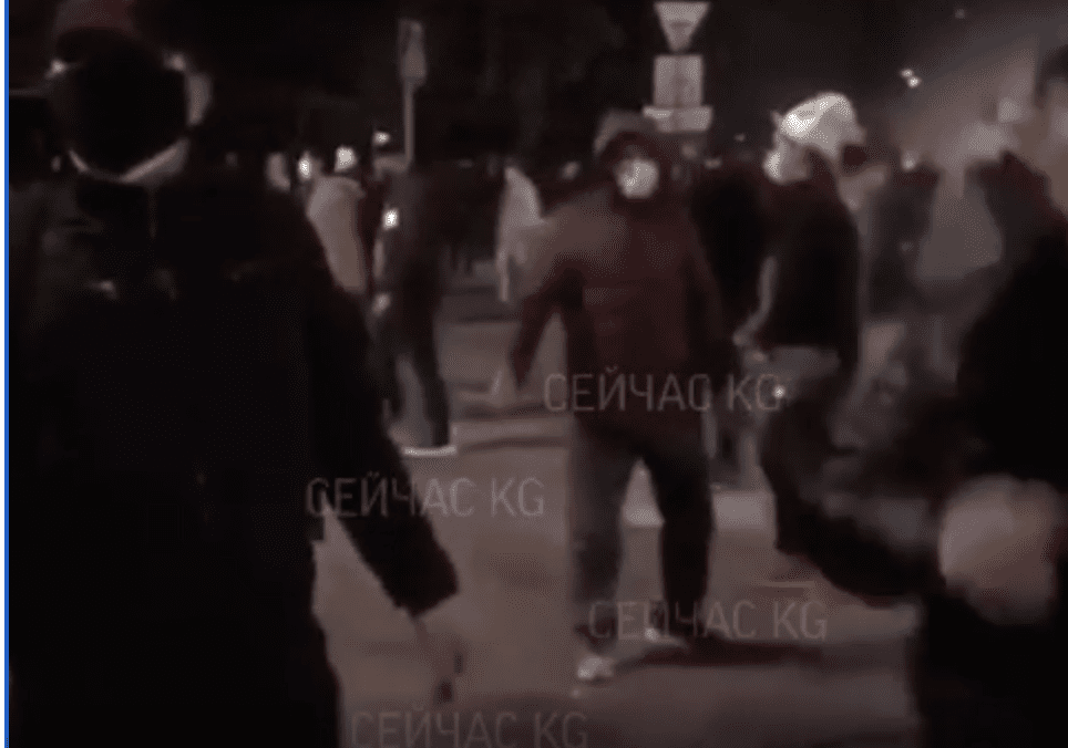 Снова произошло столкновение спецназа и митингующих. ВИДЕО изображение публикации