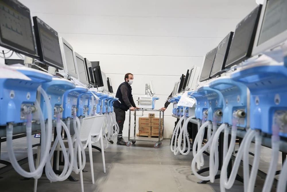 Казахстан передаст Кыргызстану запрошенные СИЗ и аппараты ИВЛ изображение публикации