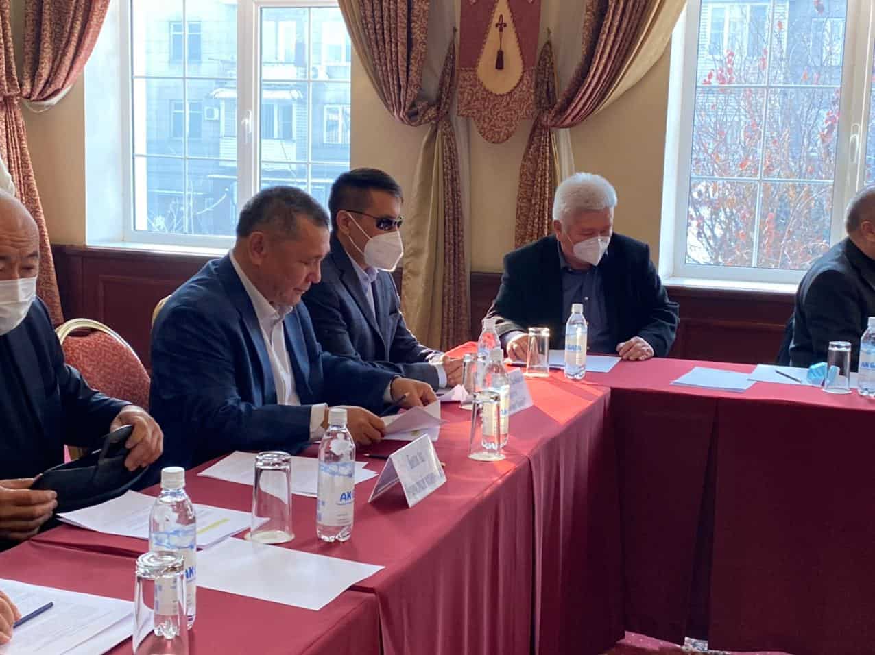 Бекешев: Если дальше так пойдет, мы сможем только хлопать в ладоши царю изображение публикации