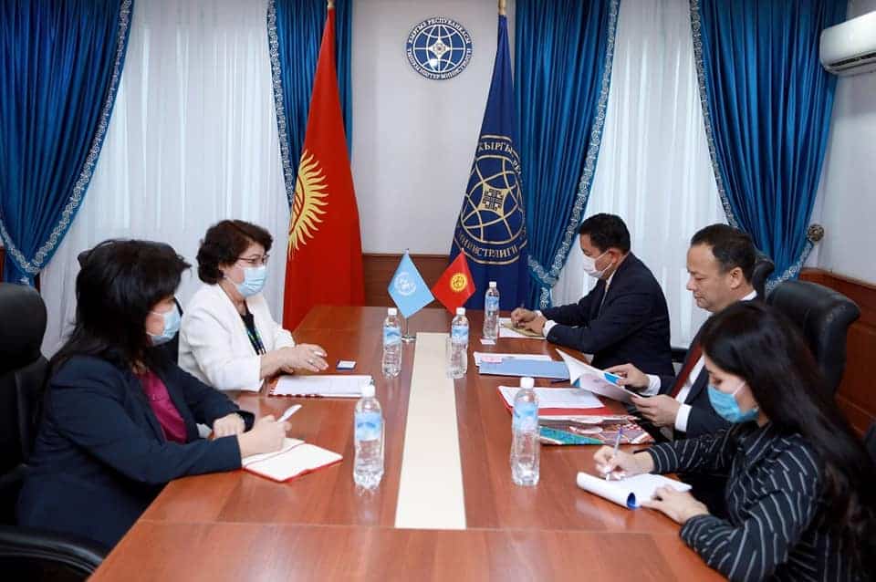 Глава МИД обсудил с ВОЗ возможность закупить вакцины на деньги доноров изображение публикации