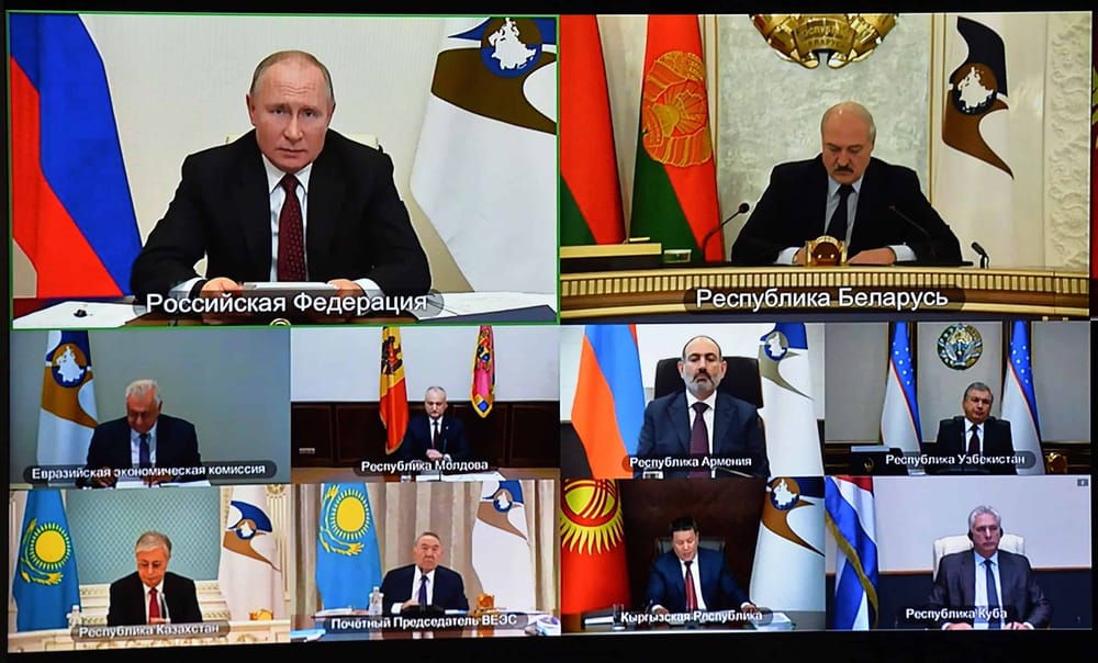 Кыргызстан готов к созданию дополнительных механизмов доступа к рынку труда ЕАЭС — Мамытов изображение публикации