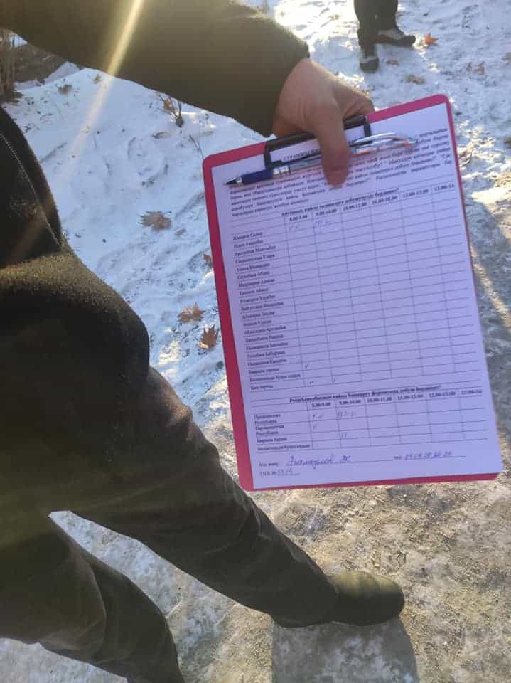 В Оше одна из редакций незаконно проводит опрос среди избирателей на УИК изображение публикации