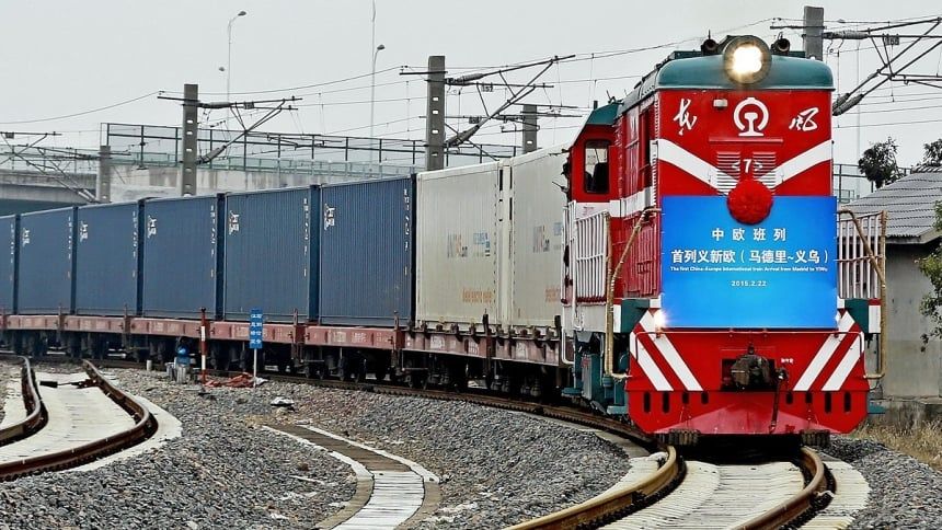 В Бишкек прибыл поезд с 47 контейнерами товаров из Китая изображение публикации