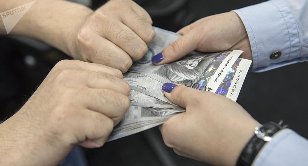 Власти растратили 5.4 млрд сомов от «Кумтора» на дыры в бюджете, а не на экологию изображение публикации