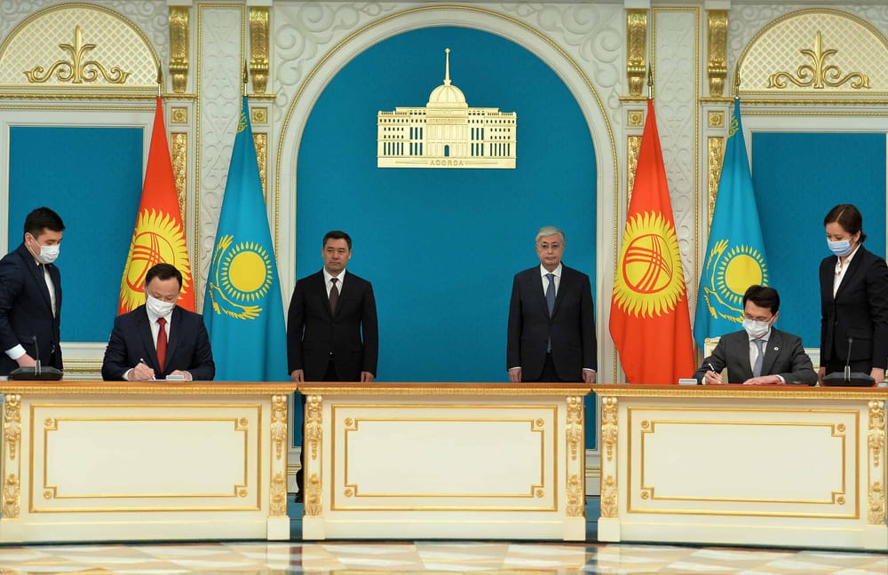 Визит Жапарова в Казахстан — подписаны семь соглашений изображение публикации