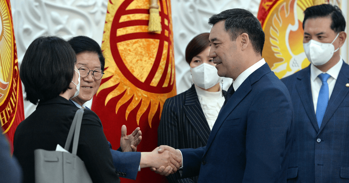 Жапаров призвал южнокорейских бизнесменов больше инвестировать в КР изображение публикации