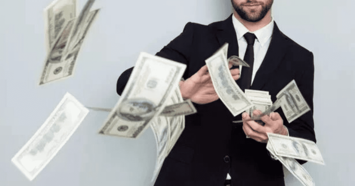 Депутат, владеющий 78 объектами недвижимости и бизнес-империей, возместил государству 1 млрд сомов изображение публикации