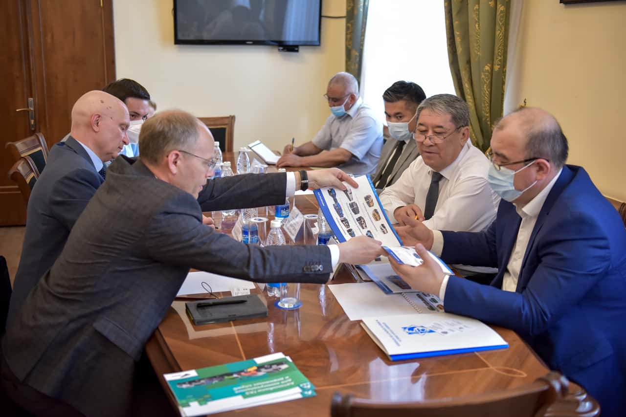 Российская «Группа ГАЗ» хочет поставить Бишкеку автобусы на газе изображение публикации