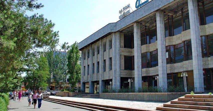 Бизнес-центр «Ай-Пери» останется в залоге у РКФР еще на два года изображение публикации