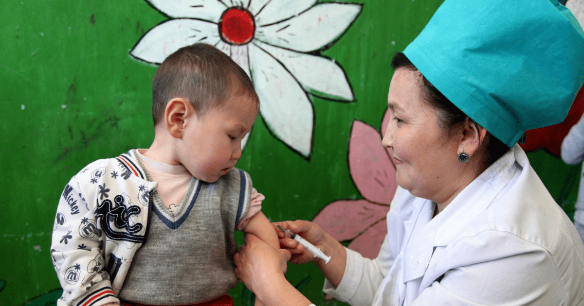 В Кыргызстане остро стоит вопрос вакцинации – нужно минимум 5.2 млн доз изображение публикации