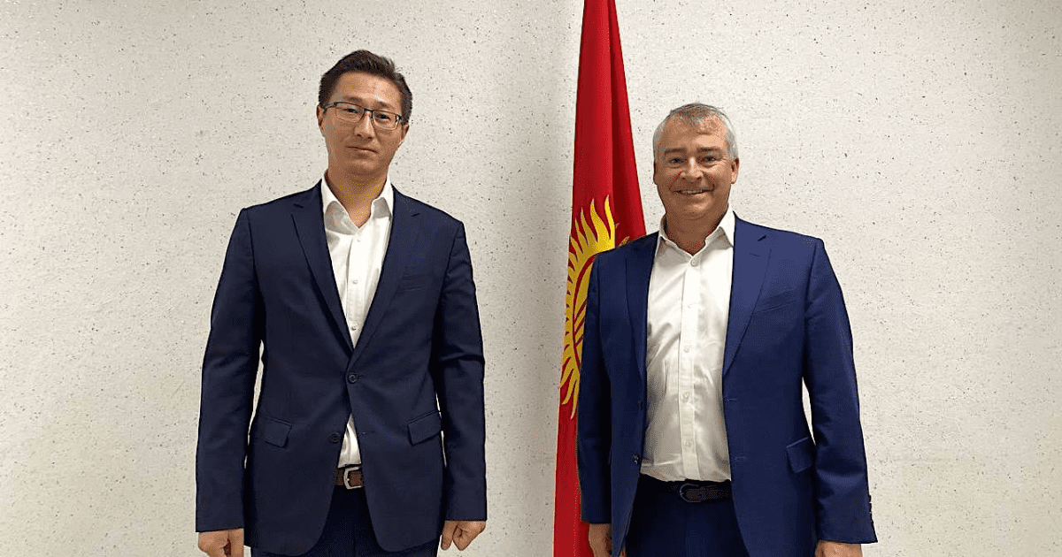 Робин Орд-Смит рассказал Дастану Догоеву о жалобах бизнеса на Министерство цифрового развития изображение публикации