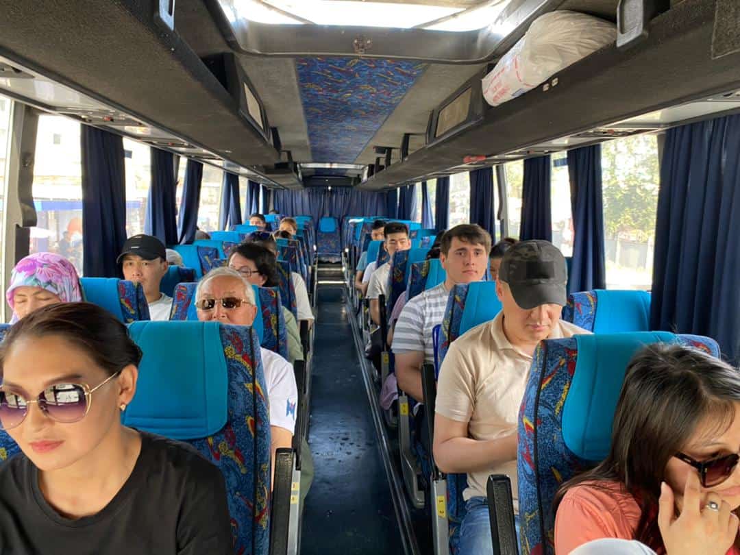 По маршрутам столицы продолжают курсировать бесплатные автобусы изображение публикации