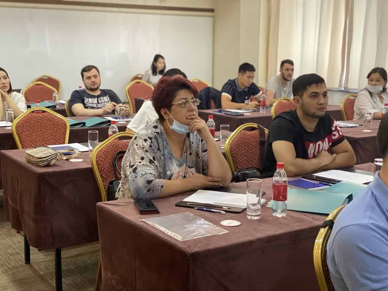 Представители швейных компаний приняли участие в тренинге по повышению навыков в сфере мерчандайзинга изображение публикации