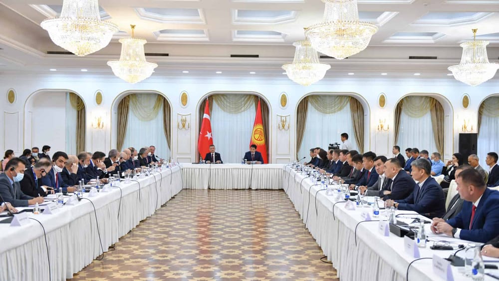 Турецкие бизнесмены поделились с Мариповым проблемами ведения дел в КР изображение публикации