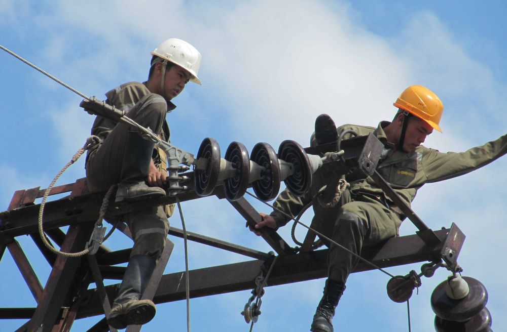 «Северэлектро» устанавливает ограничители мощности абонентам с обычными счетчиками изображение публикации