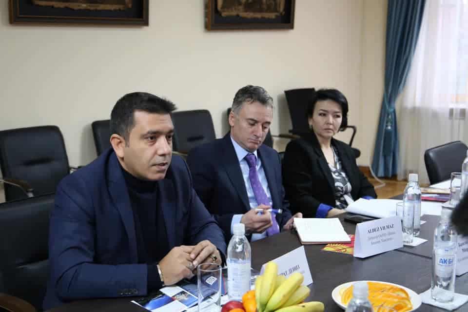 В Кыргызстане на базе Кара-Балтинского коврового комбината откроется новая текстильная фабрика изображение публикации