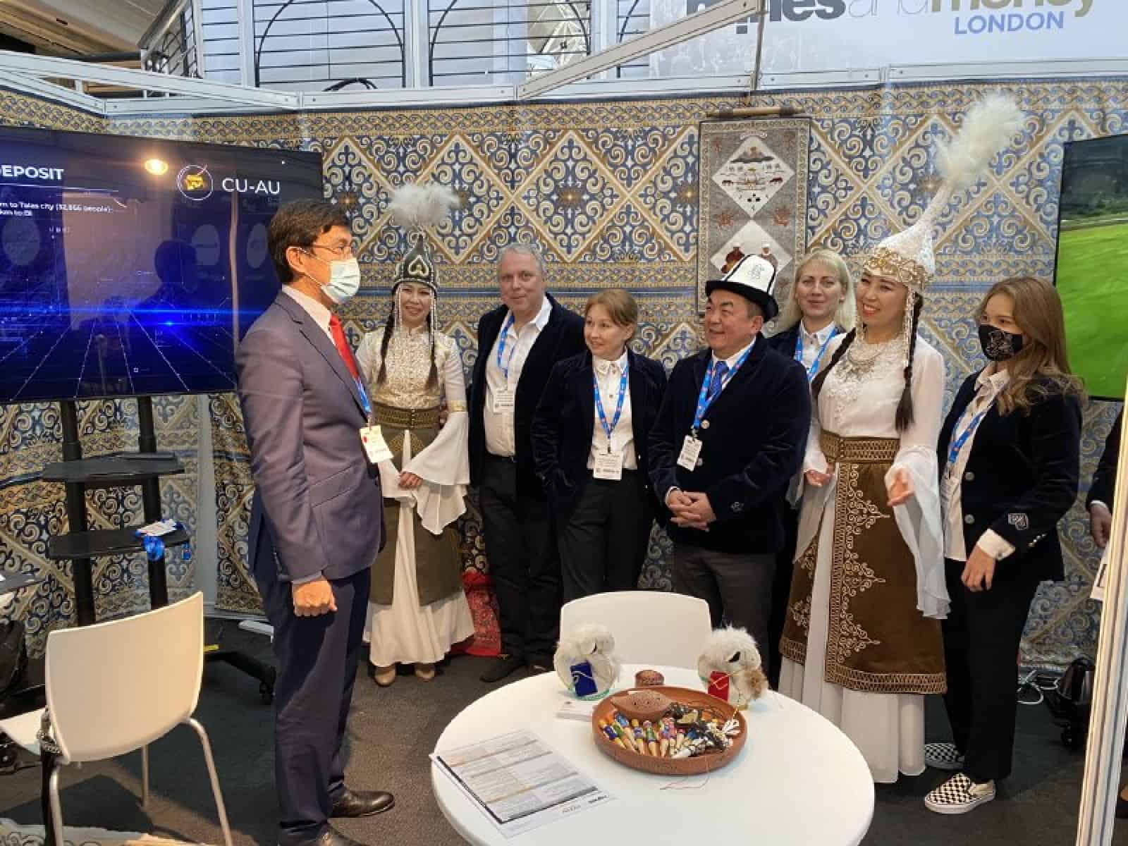 Байсалов и Кутманова находятся в Лондоне на горнорудной выставке изображение публикации