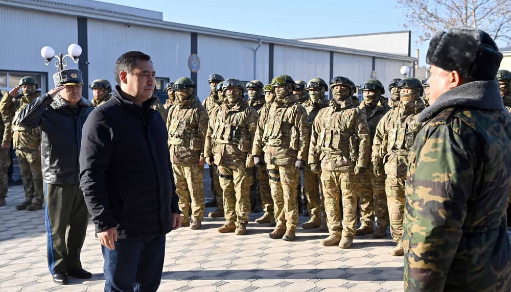 Садыр Жапаров назвал сотрудников ГКНБ лучшими сыновьями и дочерьми Кыргызстана изображение публикации