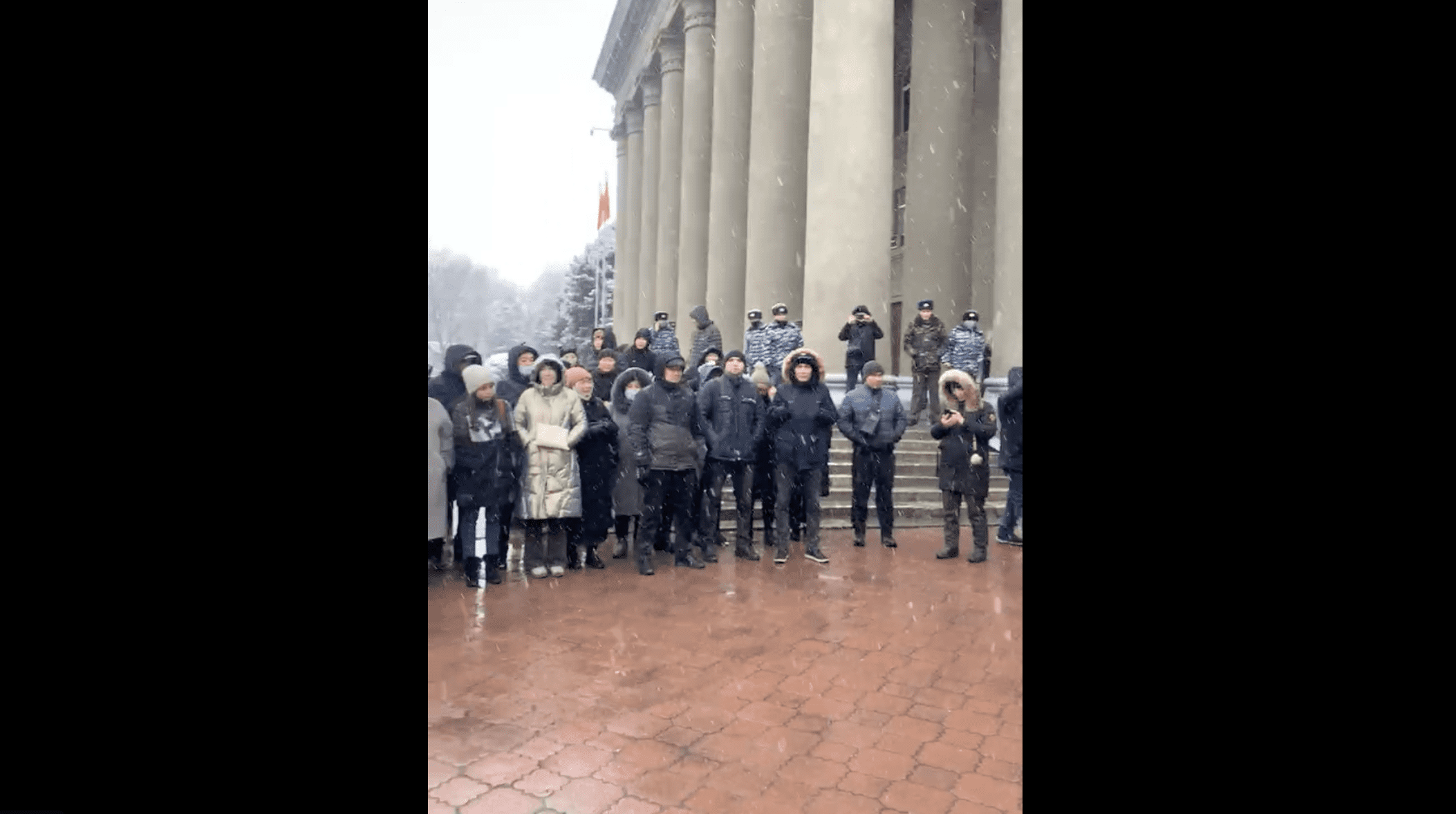 Вернуть на доработку проект Налогового кодекса требуют бизнесмены на митинге у Дома правительства изображение публикации