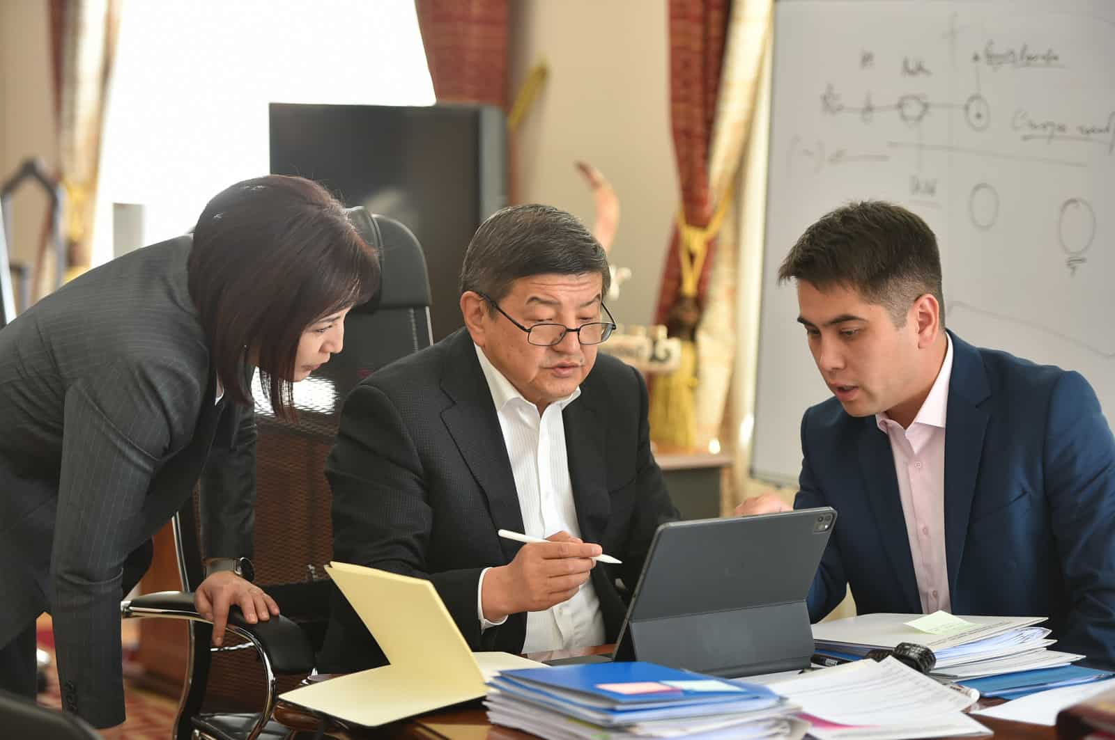 К системе электронного документооборота подключили более 900 госорганов изображение публикации