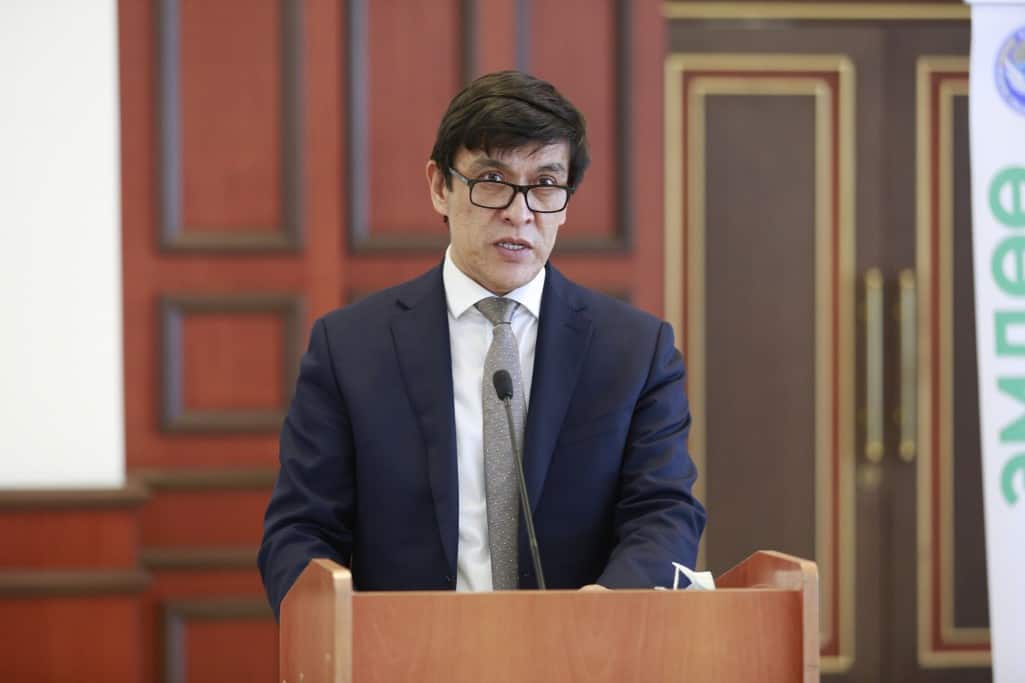 Кыргызстанцы должны быть востребованы на рынке труда — Байсалов изображение публикации