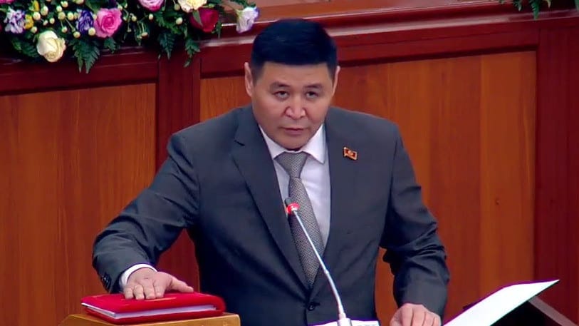 «Ата-Журт Кыргызстан» попросила спикера расследовать вопрос сдачи мандата Шаирбеком Ташиевем изображение публикации