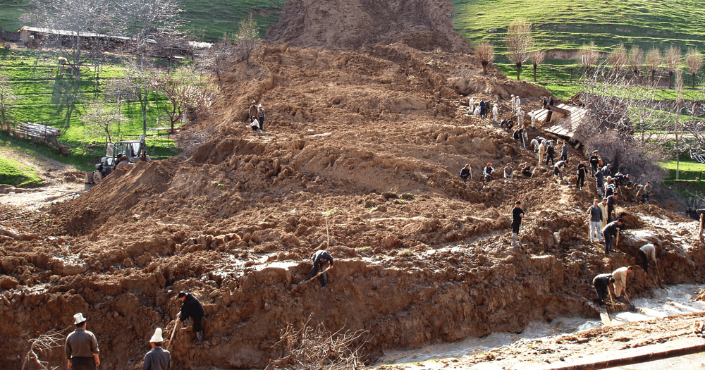 Депутаты одобрили получение кредита и гранта от АБР на борьбу с оползнями изображение публикации