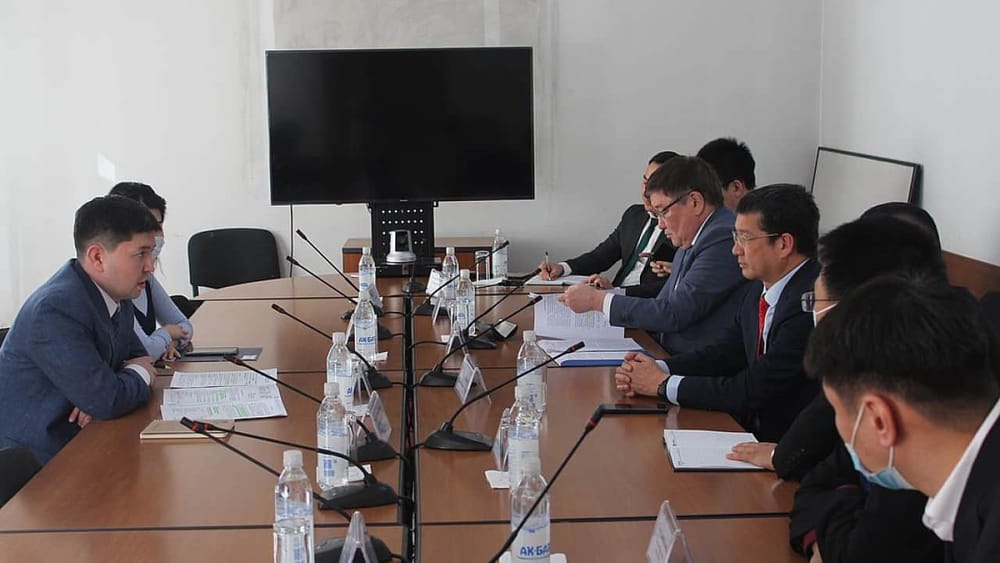 Замминистра экономики провел переговоры с одной из крупнейших горнодобывающих корпораций Китая изображение публикации