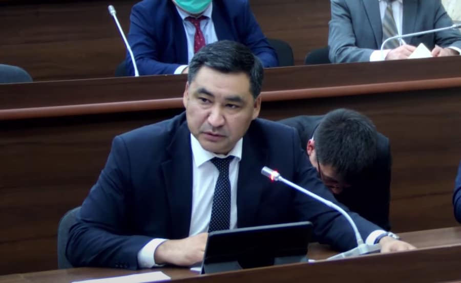 Кыргызстанским производителям могут конвертировать долларовые кредиты по курсу 85-90 сомов изображение публикации