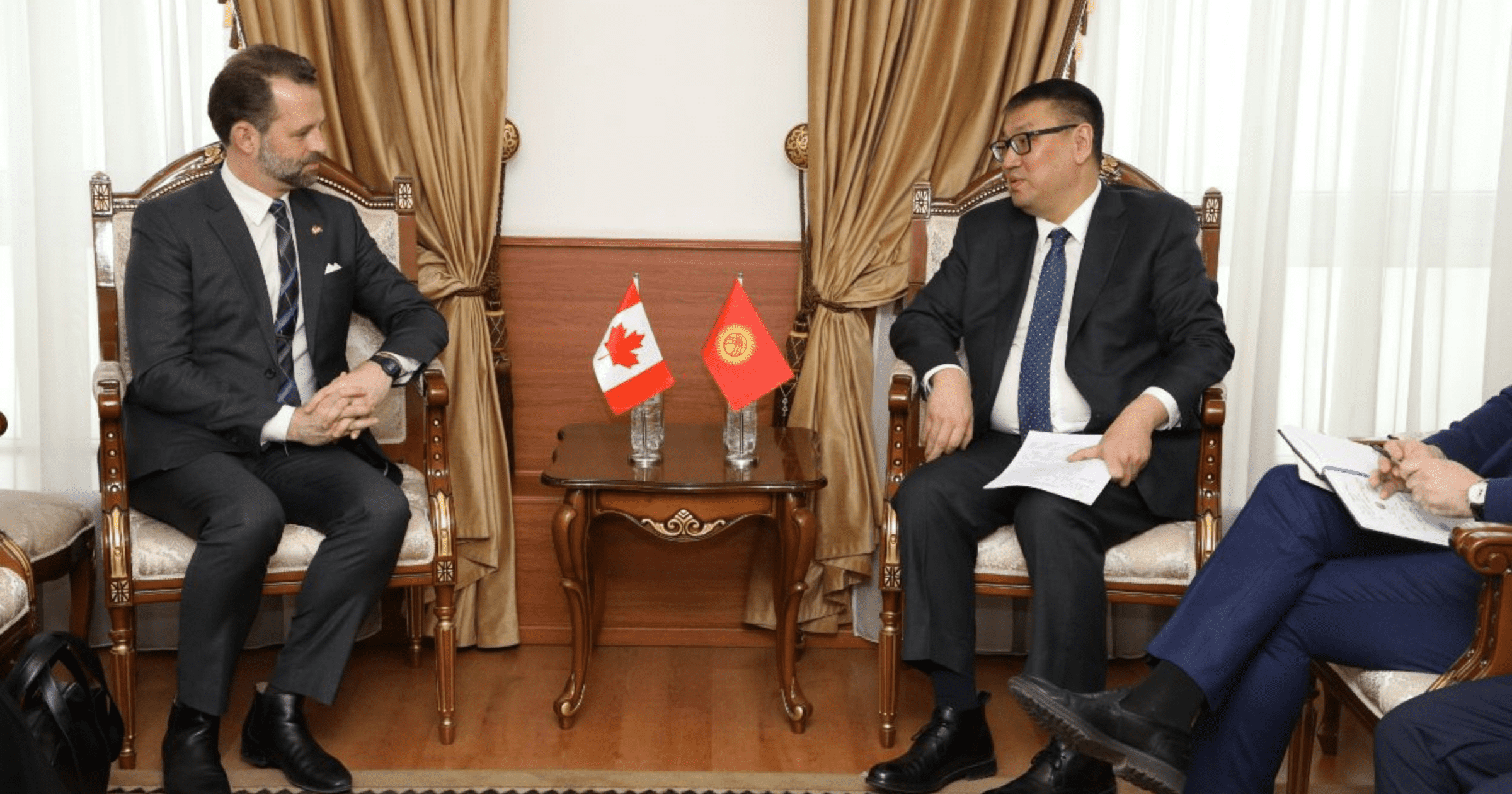 Канада предложила обсудить сотрудничество с КР для смягчения негативных последствий российских санкций изображение публикации