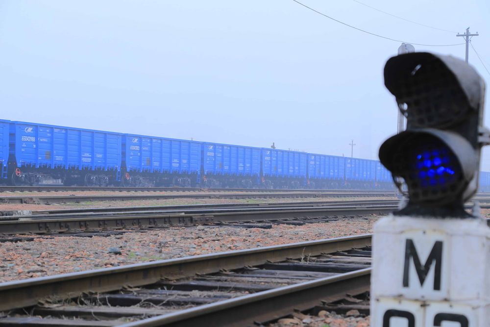 Кыргызстан поддержал развитие железнодорожных перевозок из Китая в Европу через ЦА и Кавказ изображение публикации