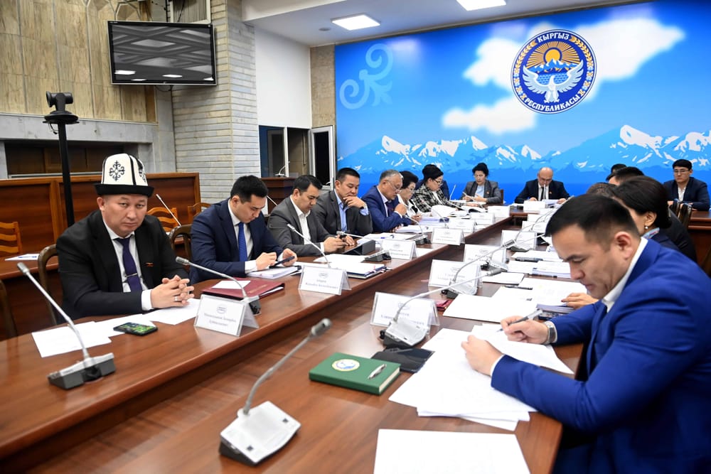 За январь-март объем ВВП составил 144 млрд сомов — реальный темп роста составил 104.5 % изображение публикации