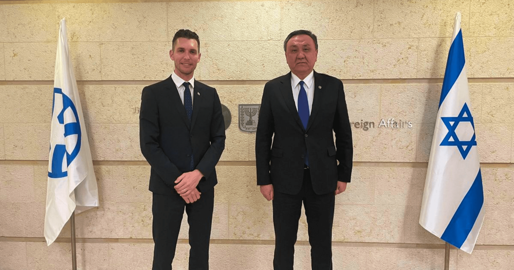 Израиль поможет внедрить в КР системы капельного орошения и рассмотрит открытие трудовых квот для кыргызстанцев изображение публикации