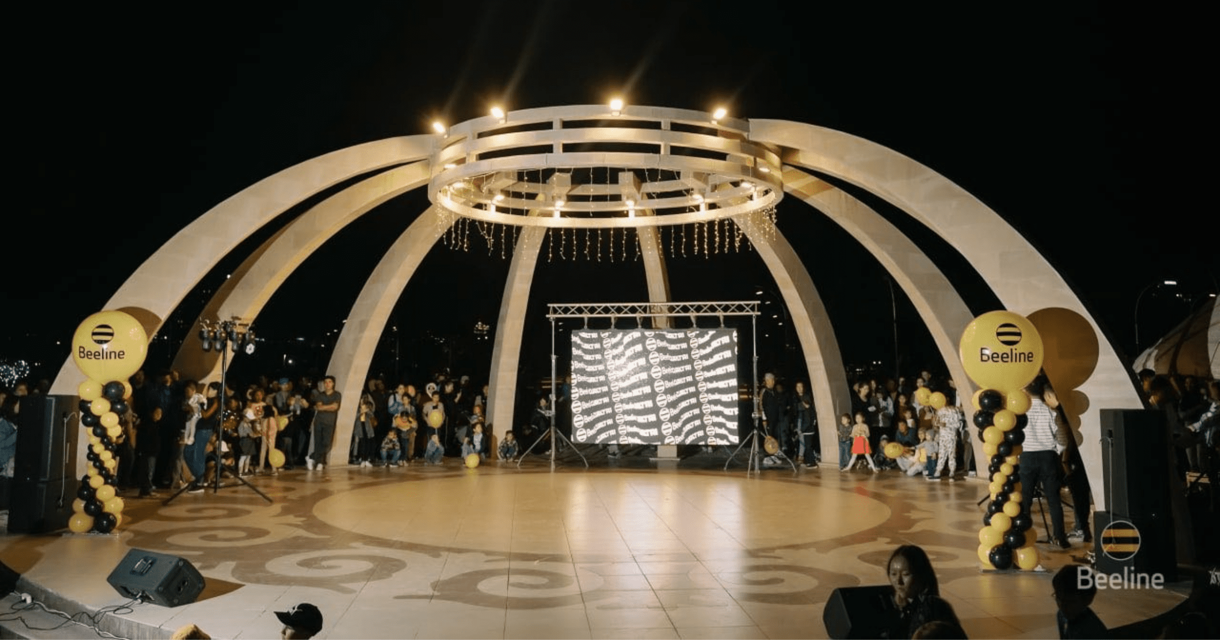 Beeline организовал для бишкекчан праздничный концерт ко Дню города. Как это было? изображение публикации