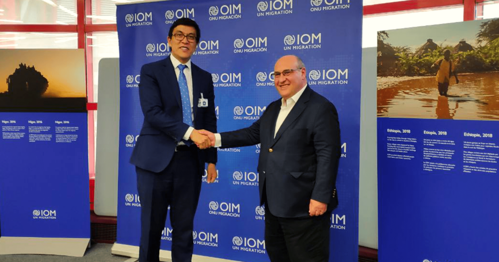 Байсалов обсудил с главой МОМ продвижение новых направлений трудовой миграции в Европу и на Ближний восток  изображение публикации