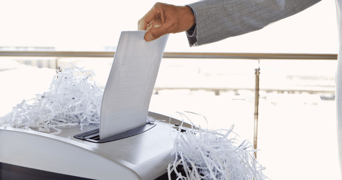 Минэконом подтвердил намерения ликвидировать налоговые декларации по закону о легализации активов изображение публикации