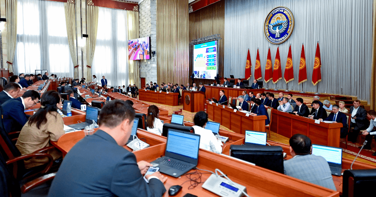 Для депутатов снова проведут той в честь окончания сессии ЖК изображение публикации