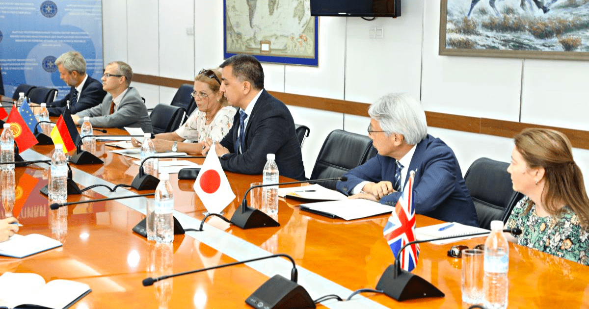 В МИД КР обсудили влияние санкций против России на экономику КР с послами стран «Большой семерки» изображение публикации