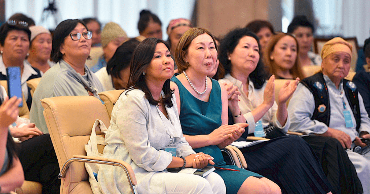 Финорганизации смогут достичь 45 млрд сомов годового дохода, если основательно возьмутся за женский рынок изображение публикации