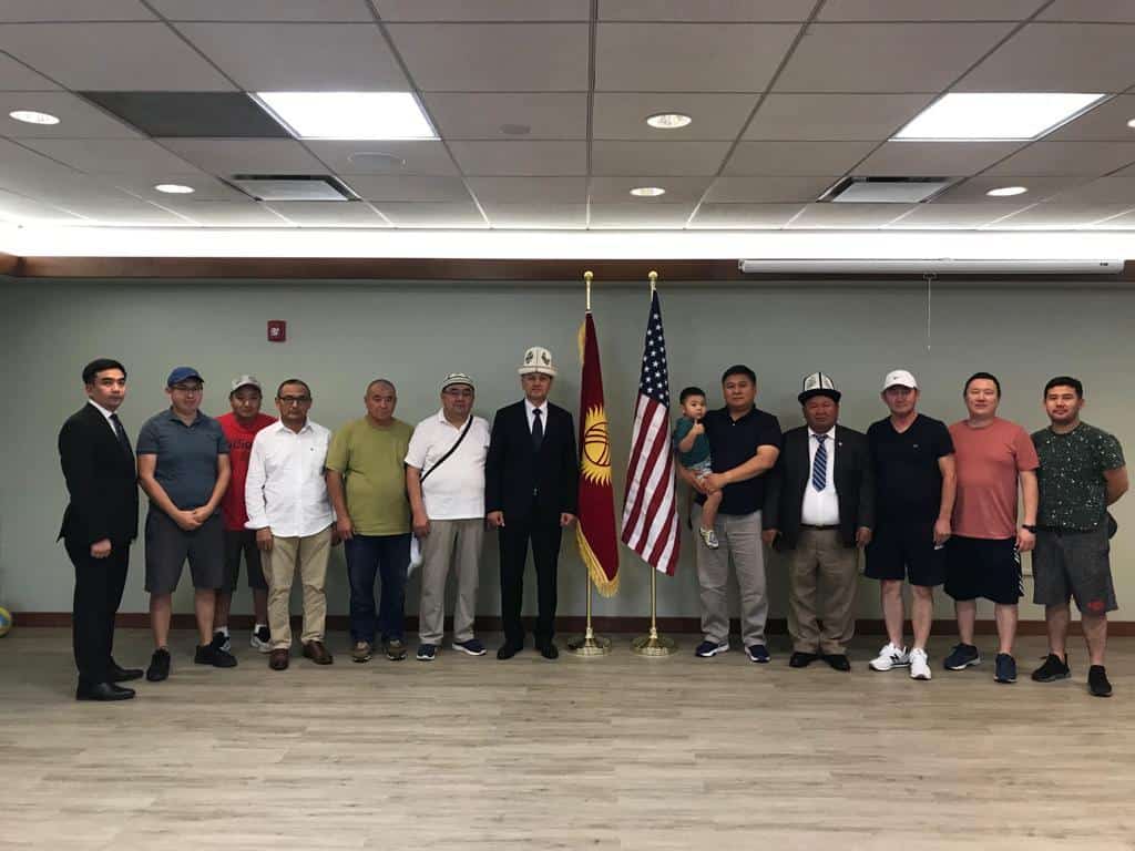 Новое генконсульство в Чикаго провело первую встречу с выходцами из Кыргызстана — обсудили привлечение инвестиций в КР изображение публикации