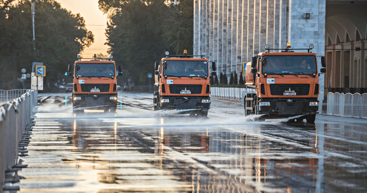 Бишкеку купят мусоровозы, поливомоечные машины и другую технику на кредит Узбекско-Кыргызского фонда развития изображение публикации