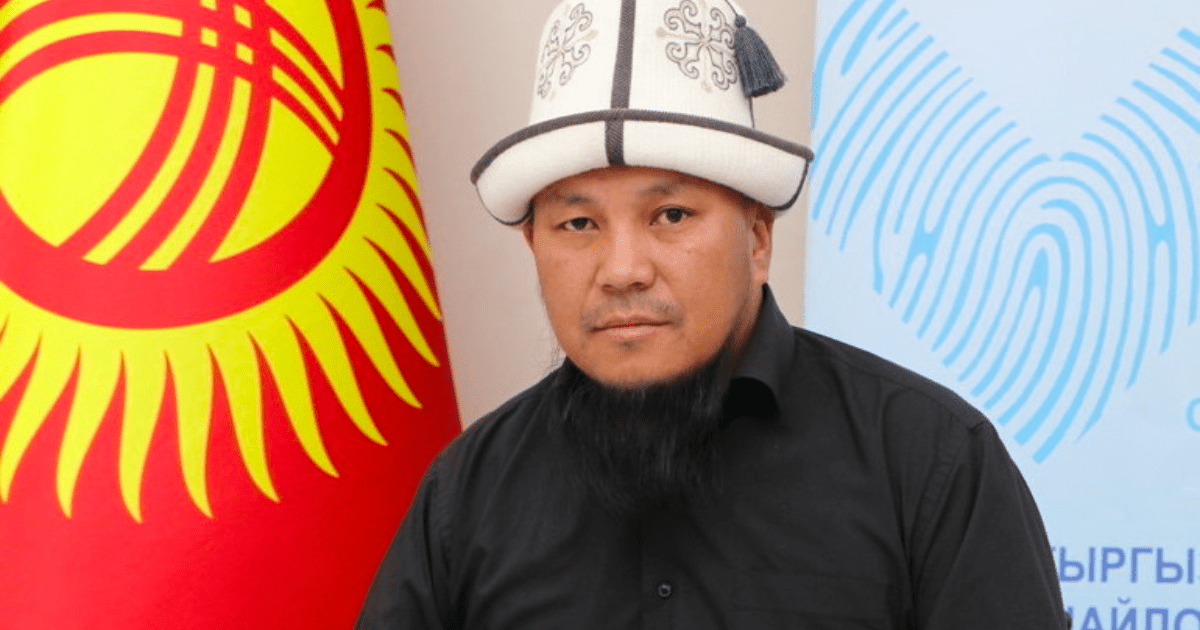 Замглавы Госантимонополии Акжолтоя Тукунова  выгнали из магазина «Березка» во время проверки изображение публикации