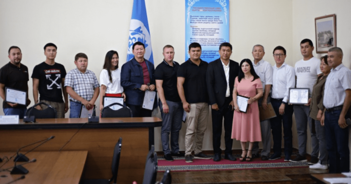 Мэрия наградила компании-спонсоров обновления фасадов в столице изображение публикации