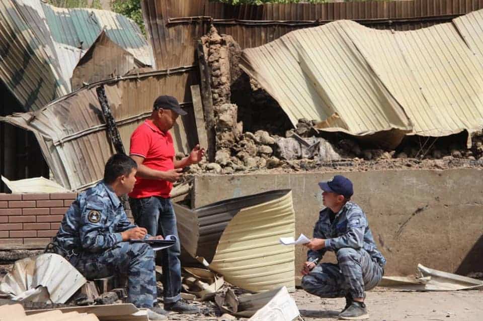 В Лейлекском и Баткенском районах ущерб подсчитывает 31 следственная группа изображение публикации