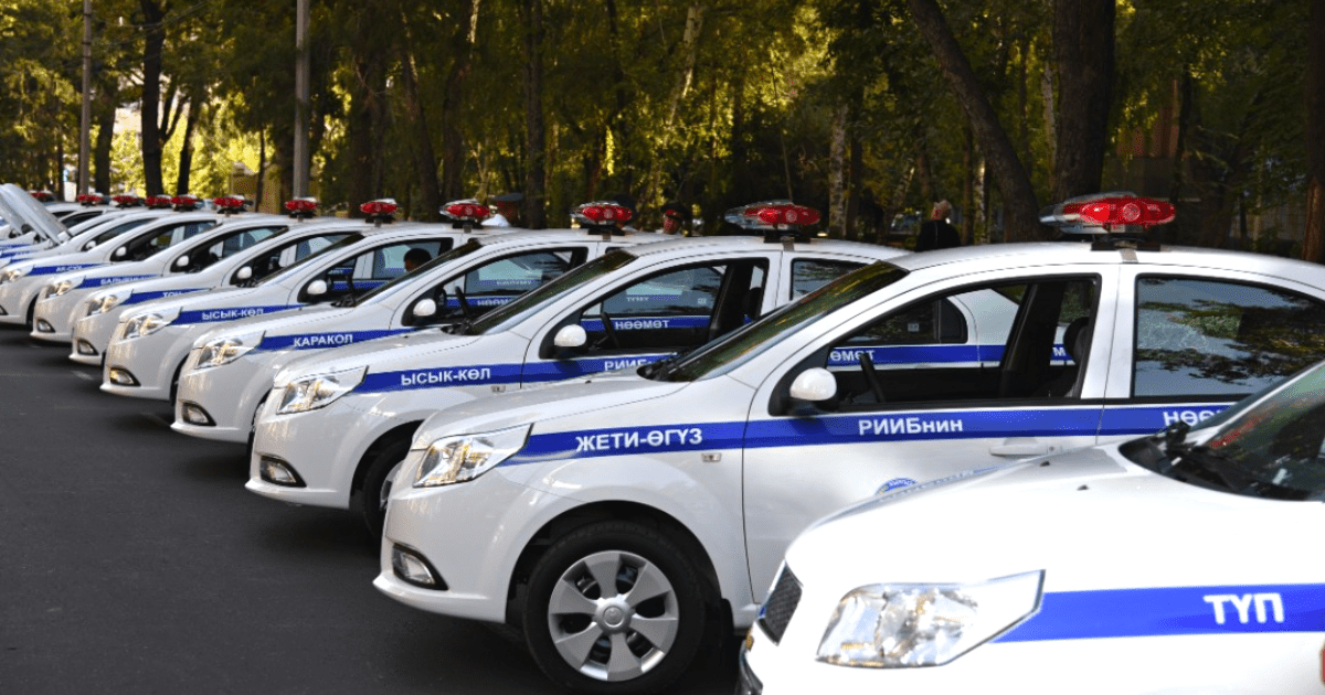 «Альянс Алтын» вручил сотрудникам милиции 18 машин Chevrolet Nexia изображение публикации