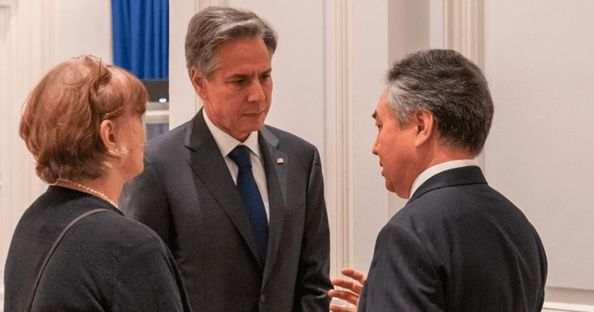 Глава МИД КР обсудил с госсекретарем США агрессию Таджикистана изображение публикации